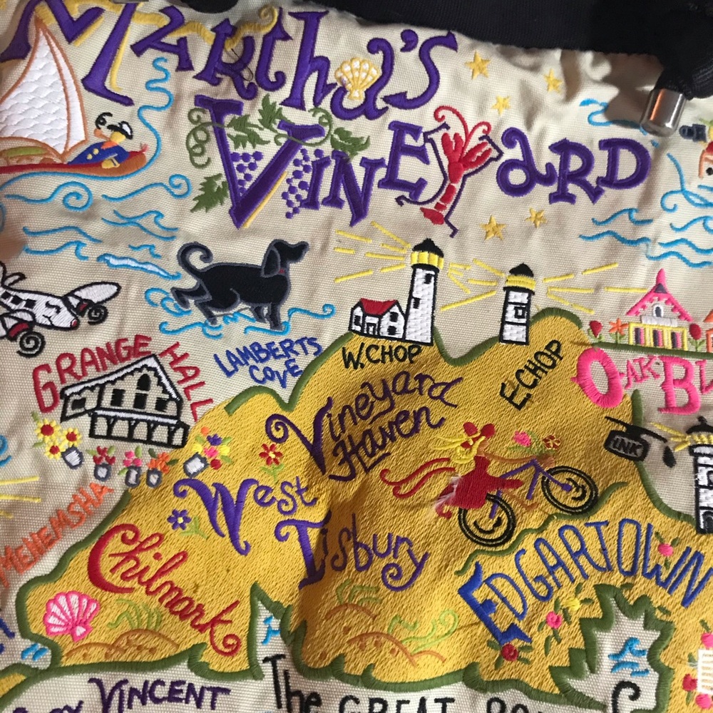 PRICE FIRM!!! New! Rare! Cat Studio Martha’s Vineyard Tote with dust bag